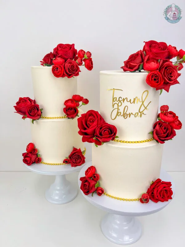 2 tier smooth wedding cake