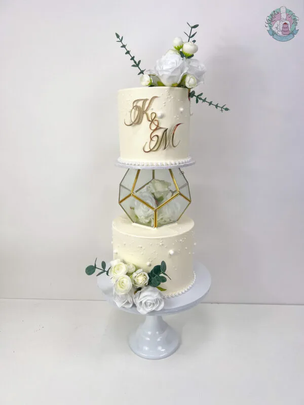 pearl and hex wedding cake