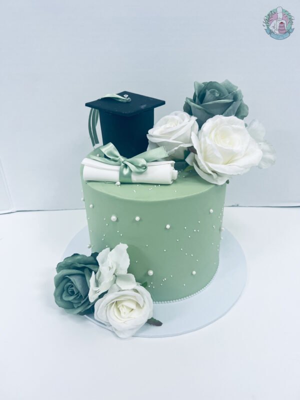 Pearl Graduation Cake Birmingham