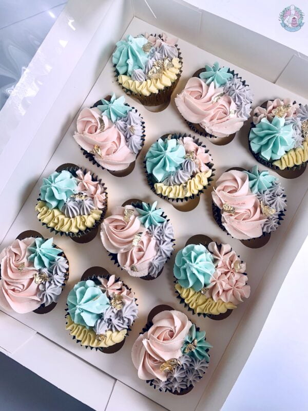 Piping Cupcakes Birmingham